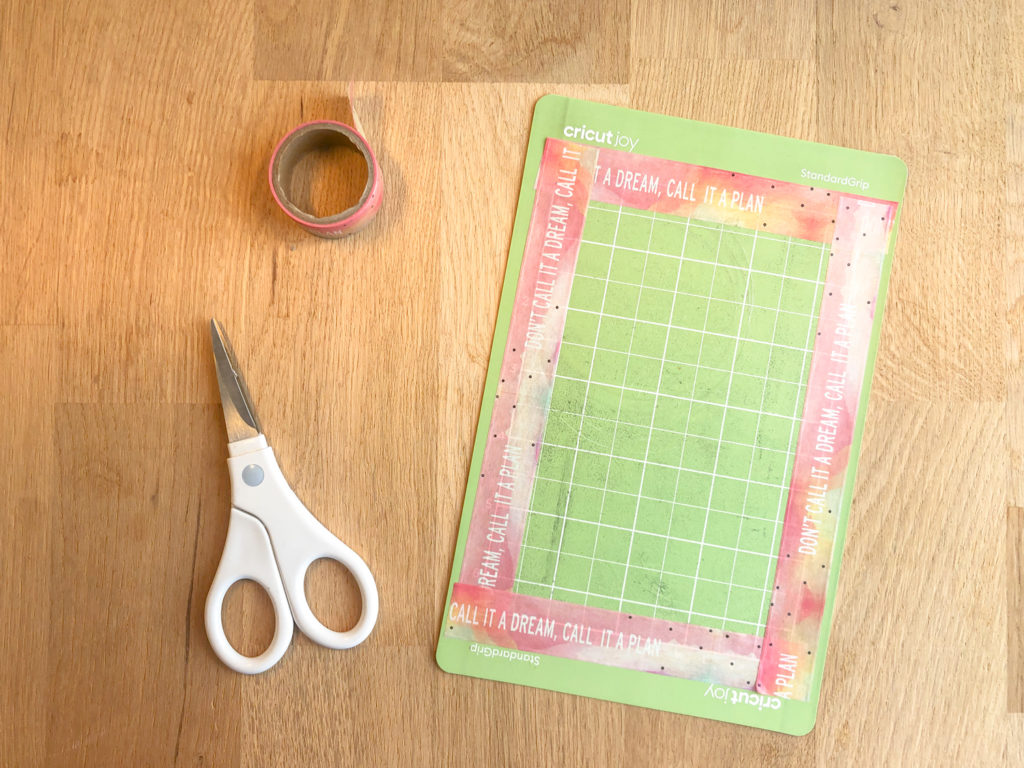 How to use Cricut Mats in your Silhouette Cameo 